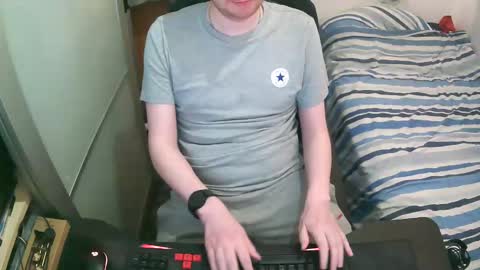 British Tom online show from 12.17.25