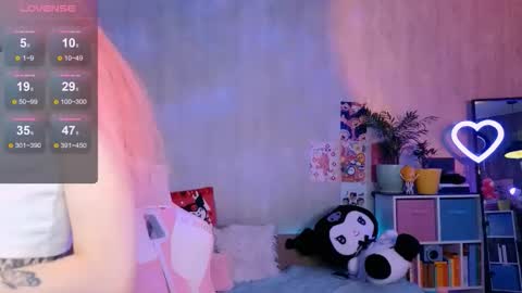 Snapshot of britney_lynch chatting on 09.17.25 Britney online show from 09.17.25