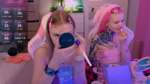 Snapshot of britney_lynch chatting on 10.28.25 Britney online show from 10.28.25