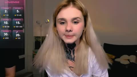 Britney online show from 04.10.26