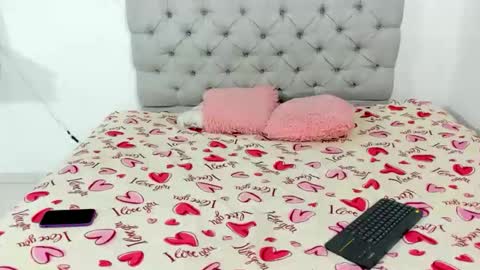 Snapshot of britney_tovar chatting on 12.16.25 Jessica online show from 12.16.25