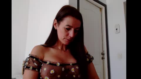 Snapshot of britneydivine chatting on 09.16.25 Britney online show from 09.16.25