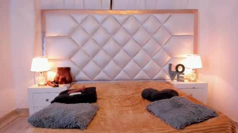 Brittany  online show from 11.05.25