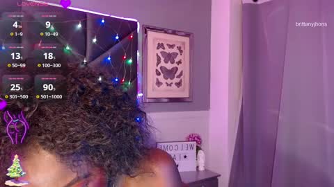brittany 25 years old  happy as a worm  online show from 12.17.24