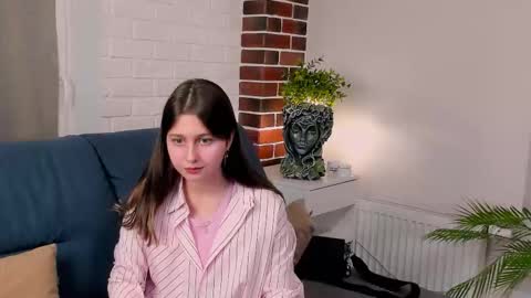 Snapshot of brittpobre chatting on 12.02.25 brittpobre online show from 12.02.25