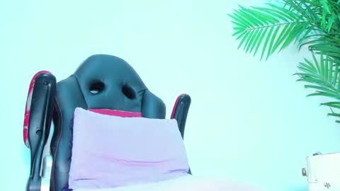 BRIYIT     online show from 01.30.25