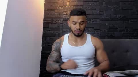 Snapshot of brock_hurn chatting on 11.14.25 brock_hurn online show from 11.14.25