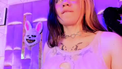 Snapshot of broklin_white23 chatting on 02.03.25 online show from 02.03.25