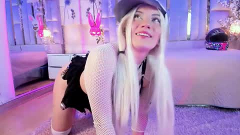 Snapshot of broklin_white23 chatting on 09.14.25 online show from 09.14.25