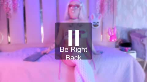 Snapshot of broklin_white23 chatting on 10.17.25 online show from 10.17.25