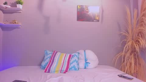 Brook online show from 02.04.26