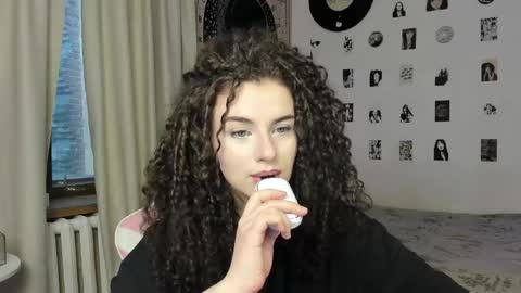Brook  Help me collect 100 reactions  online show from 10.05.25