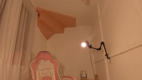 Snapshot of brooklyn_baby_ chatting on 01.02.25 Nat Independent model Please help me to reach 200 thumbs up online show from 01.02.25