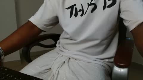 Snapshot of brown_king_00 chatting on 11.14.25 brown_king_00 online show from 11.14.25