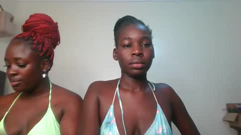 Snapshot of brown_sugar4 chatting on 06.11.26 brown_sugar4 online show from 06.11.26