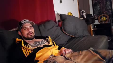 Snapshot of brownboyt chatting on 02.18.26 brownboyt online show from 02.18.26