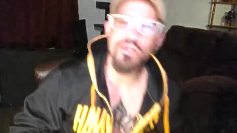 Snapshot of brownboyt chatting on 03.30.26 brownboyt online show from 03.30.26