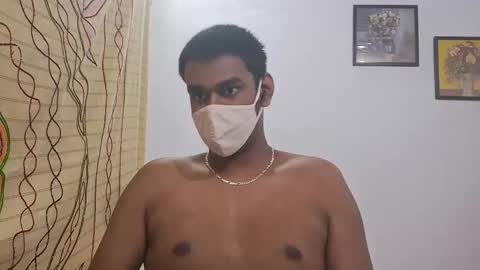 Snapshot of brownguy2505 chatting on 11.28.25 brownguy2505 online show from 11.28.25