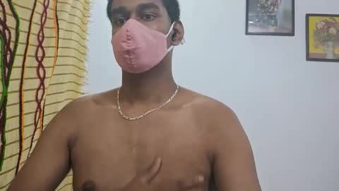 Snapshot of brownguy2505 chatting on 12.03.25 brownguy2505 online show from 12.03.25