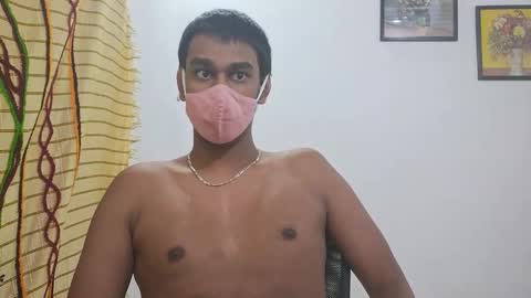 Snapshot of brownguy2505 chatting on 12.15.25 brownguy2505 online show from 12.15.25