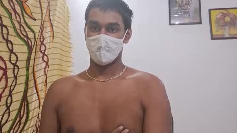 Snapshot of brownguy2505 chatting on 12.17.25 brownguy2505 online show from 12.17.25