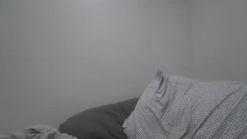 Snapshot of bruc12168 chatting on 07.10.26 Bruc12168 fit slim new makemecum bigdick edging online show from 07.10.26
