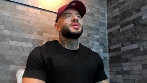 Snapshot of brucedallas chatting on 01.08.26 brucedallas online show from 01.08.26