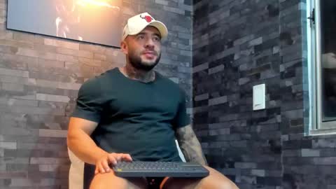 Snapshot of brucedallas chatting on 02.03.26 brucedallas online show from 02.03.26