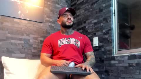 Snapshot of brucedallas chatting on 02.25.26 brucedallas online show from 02.25.26