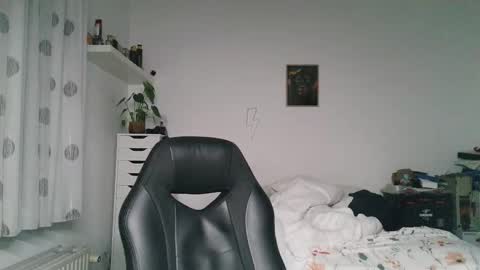 Bruce online show from 10.19.25