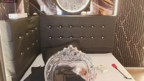 Bruja SCarlata online show from 04.17.26