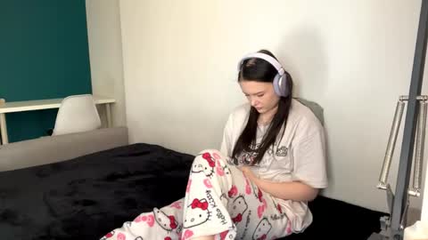 Snapshot of brunaceasor chatting on 05.01.26 Luna online show from 05.01.26