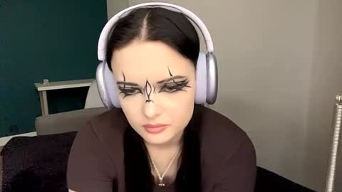 Snapshot of brunaceasor chatting on 05.18.26 Luna online show from 05.18.26