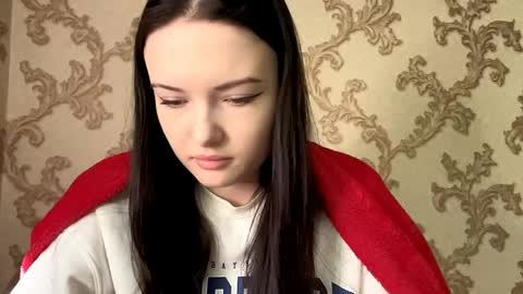 Snapshot of brunaceasor chatting on 05.25.26 Luna online show from 05.25.26
