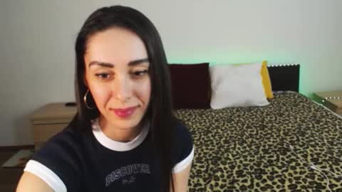 Snapshot of brunettgirl_ chatting on 01.21.25 Ellis online show from 01.21.25