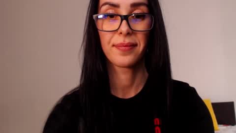 Snapshot of brunettgirl_ chatting on 02.12.25 Ellis online show from 02.12.25