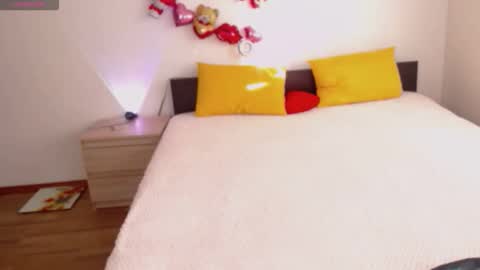 Snapshot of brunettgirl_ chatting on 10.13.25 Ellis online show from 10.13.25