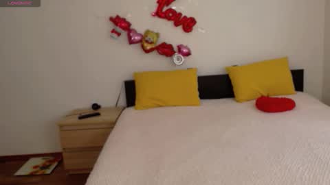 Snapshot of brunettgirl_ chatting on 10.14.25 Ellis online show from 10.14.25