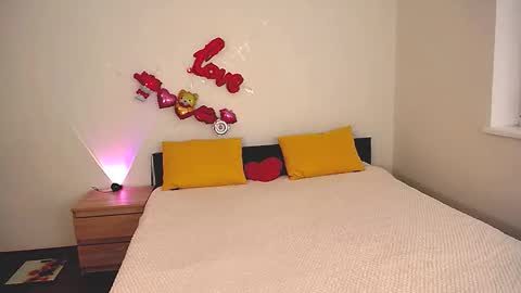 Snapshot of brunettgirl_ chatting on 11.09.25 Ellis online show from 11.09.25