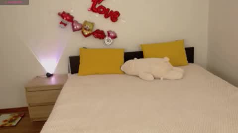 Snapshot of brunettgirl_ chatting on 11.23.25 Ellis online show from 11.23.25