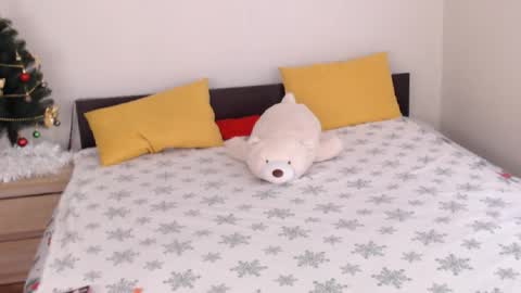 Snapshot of brunettgirl_ chatting on 12.22.25 Ellis online show from 12.22.25