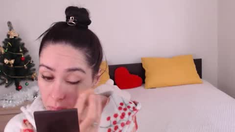 Snapshot of brunettgirl_ chatting on 01.13.26 Ellis online show from 01.13.26