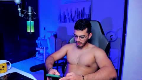 Snapshot of bruno_diaz31 chatting on 04.26.26 Bruno online show from 04.26.26
