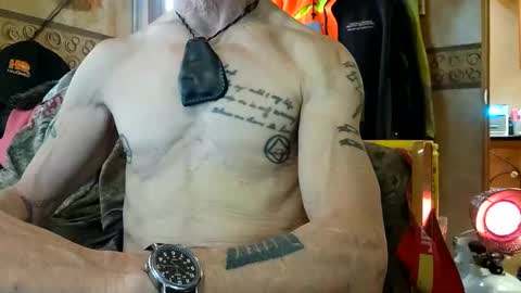 Steve... aka SkinnieDippin aka TimberTramp online show from 12.30.24