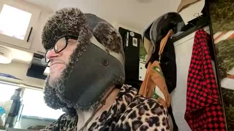 Steve... aka SkinnieDippin aka TimberTramp online show from 04.17.26