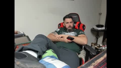 BRUTALMASTER1983 online show from 12.23.25