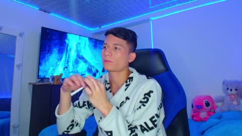 Snapshot of bryam_hot chatting on 01.24.25 BRYAM INDEPENDENT MODEL online show from 01.24.25