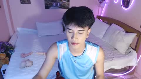 Snapshot of bryan_________ chatting on 03.10.26 BRYAN JEMY online show from 03.10.26