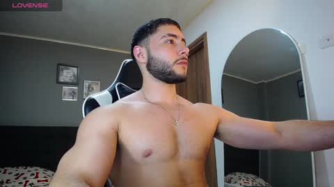 Snapshot of bryan_oficials chatting on 12.20.24 bryan_oficials online show from 12.20.24