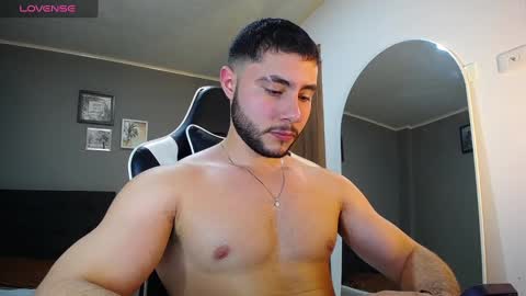 Snapshot of bryan_oficials chatting on 12.30.24 bryan_oficials online show from 12.30.24